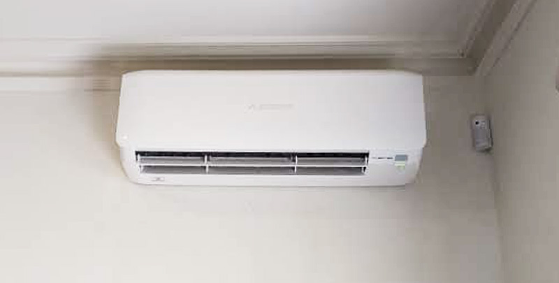 energy-efficient reverse cycle air conditioner