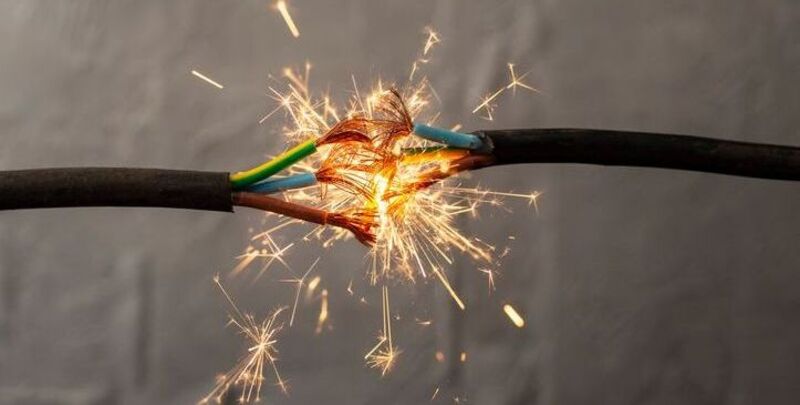 Electric cables sparking (for Upside Down)
